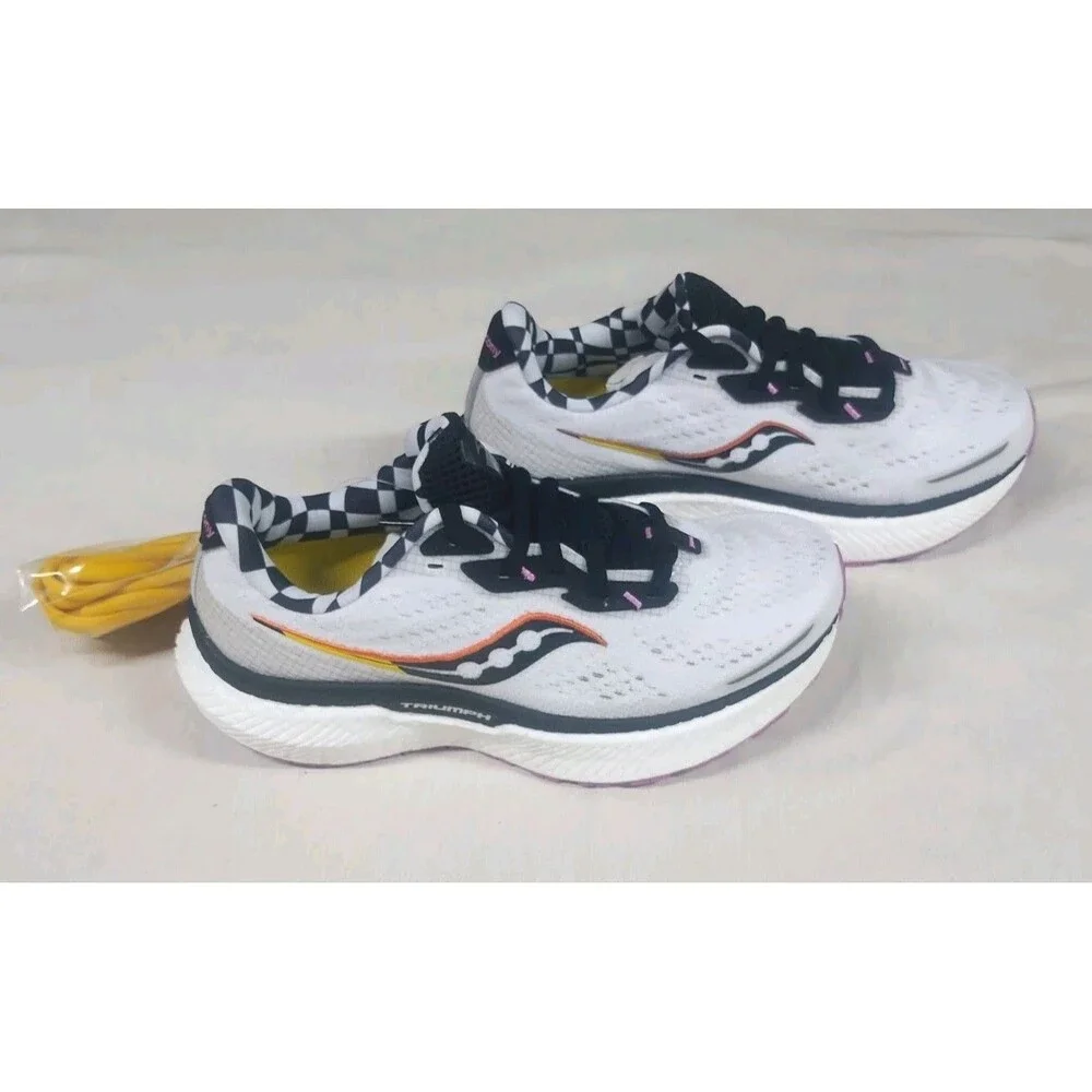Saucony Triumph 19 Womens Running Shoes Size 5 NEW In Box with Extra Laces